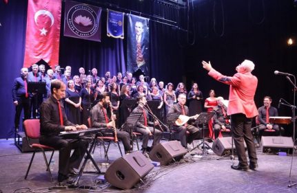 Bursa Tophane Rotary Kulübü'nde Türk Halk Müziği konseri